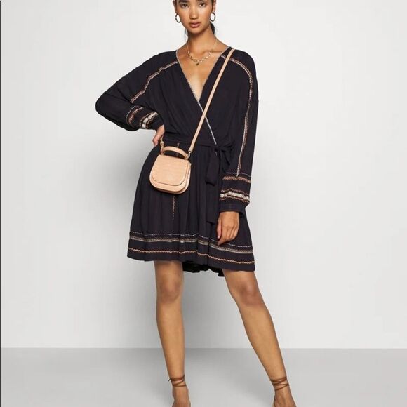 Free People Delilah Embroidered Wrap Dress Size small - Picture 3 of 10